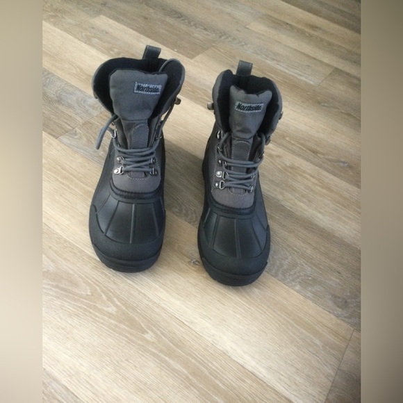 Northside Winter Boots Size 11 - Picture 9 of 10